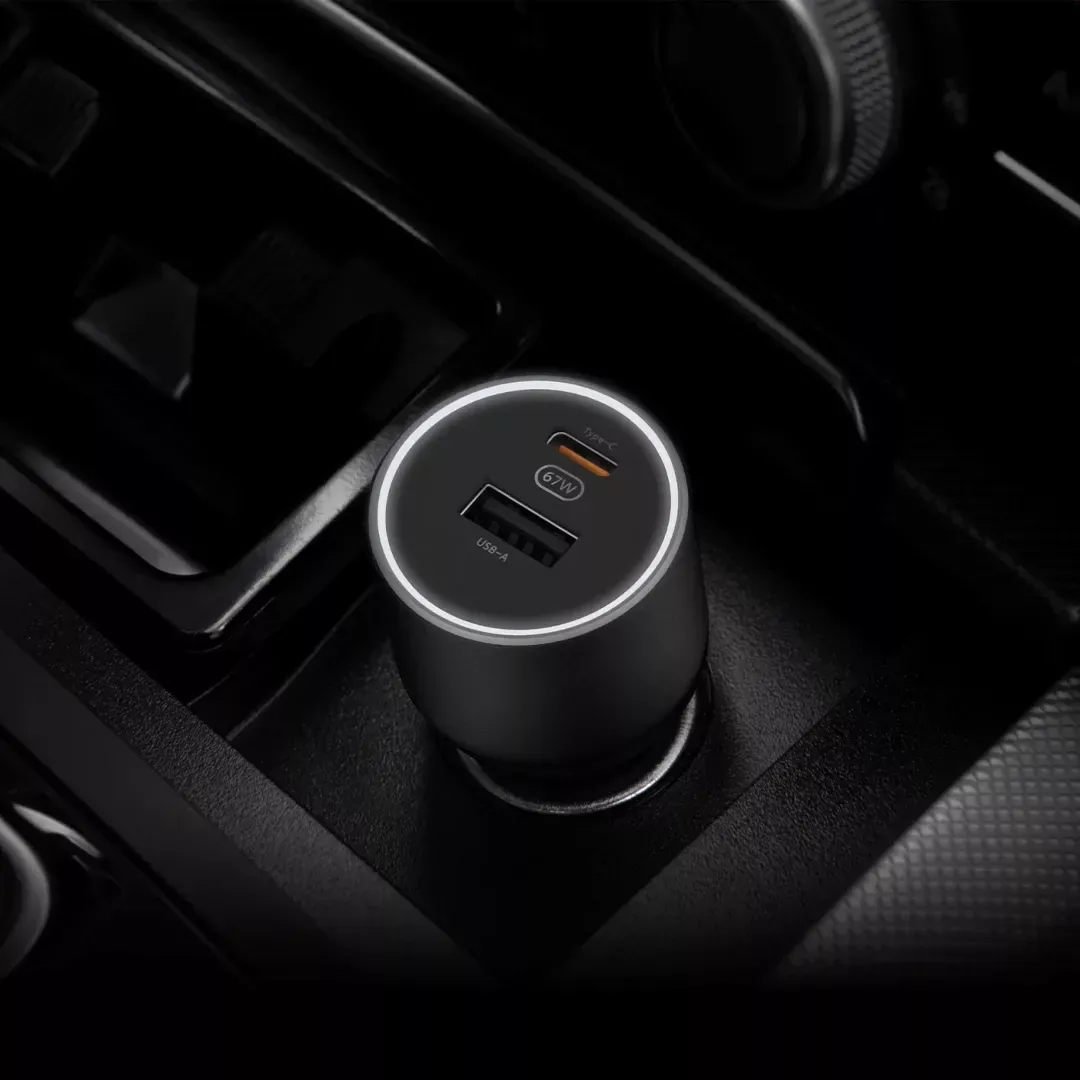 Xiaomi 67 W Car Charger (USB-A + Type-C) - Auto Punjač